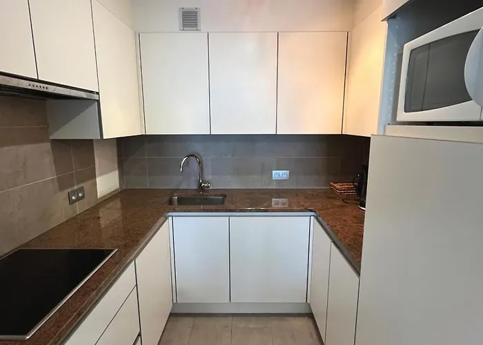 Bel Air - Spacious 2-bedroom With Frontal Sea View T103